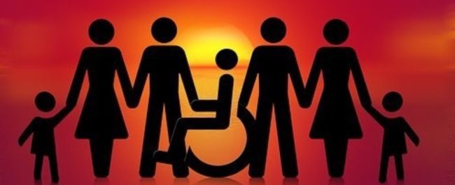 Immagine simbolica che presenta una comunità unita in cui sono presenti persone don disabilità